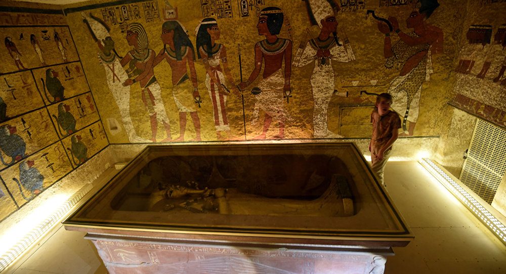 20 Ancient Egyptian Coffins Discovered Near Luxor Ano News