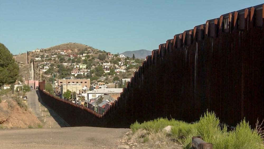 usmexicoborder_hdv-3194173